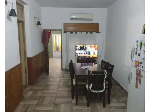 CASA DE 3 DORMITORIOS -Arroyito
