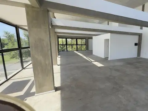 Local en Alquiler A Estrenar