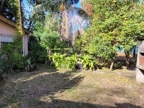 CASA QUINTA CON PARRILLA Y QUINCHO