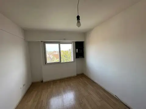 Departamento  en Alquiler en Ciudad Jardin, Tres de Febrero, G.B.A. Zona Oeste