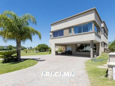 Casa 7 ambientes con 7 baños