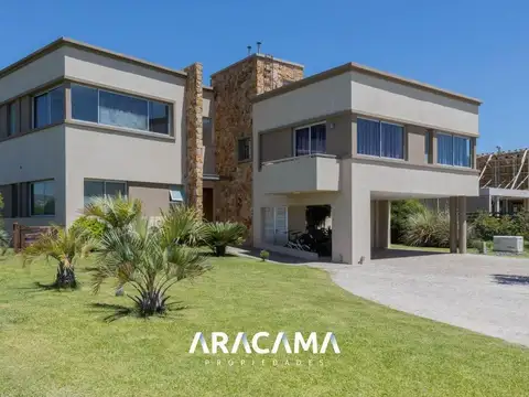 Casa en Venta en La Providencia - Canning