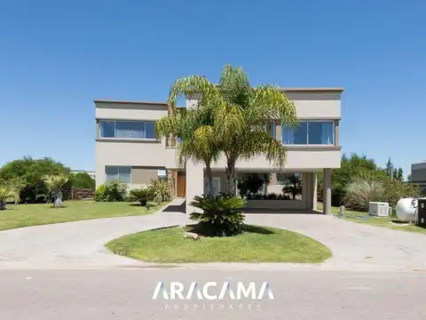 Casa en Venta en La Providencia Resort & Country Club, USD 890.000