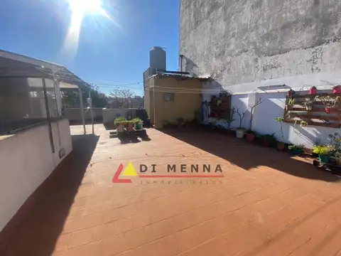 Depto Tipo Casa 3 ambientes con 2 baños