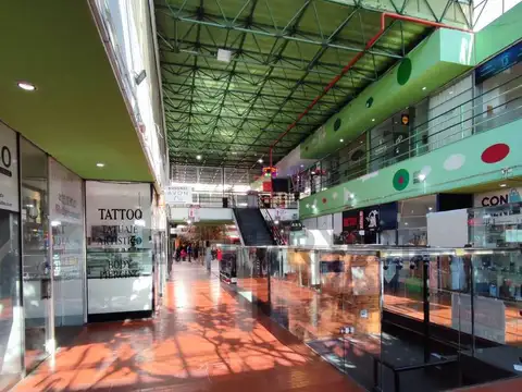 9 de Julio 100, Piso 0