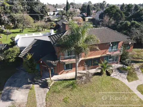 Casa en Venta con 1 cochera