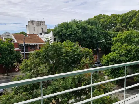 Holmberg 2100, Piso 2