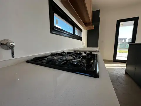 Casa en Venta en Pilar Del Este, USD 215.000
