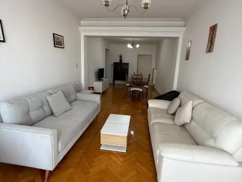 VENTA DEPTO 3 AMB AMPLIOS PISO ALTO, LUMINOSO EN ONCE
