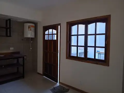 Alquiler Ph de 3 ambientes con patio, nuevo. Todo eléctrico .Mataderos