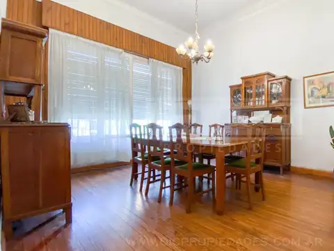 Casa 5 ambientes con 1 baño