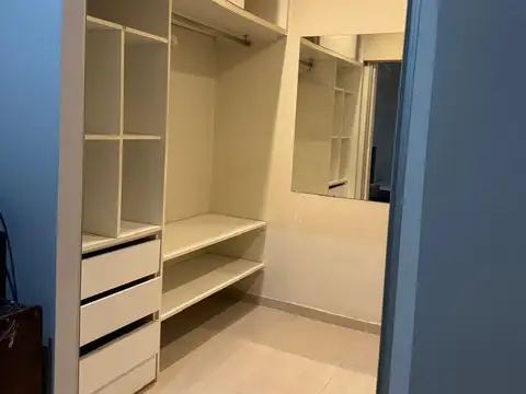 Casa 6 ambientes con 2 baños