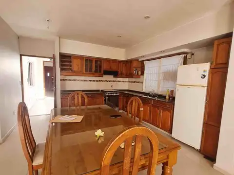 Venta Chalet 5 ambientes. Jardín. Ramos Mejía.