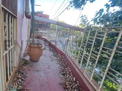 VENTA CASA 3 DORM GARAGE TERRAZA