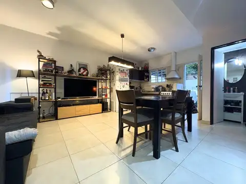 Depto Tipo Casa en Venta de 3 dormitorios