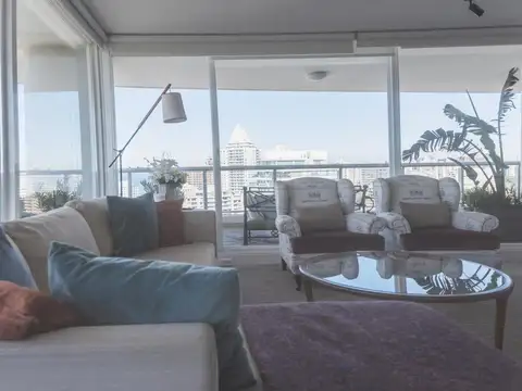 Departamento en Venta de 4 dormitorios