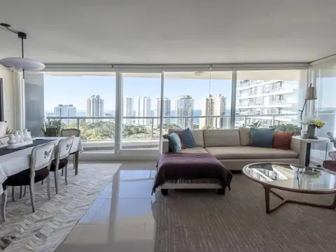 Departamento en Torre One - Punta del este, Playa Brava