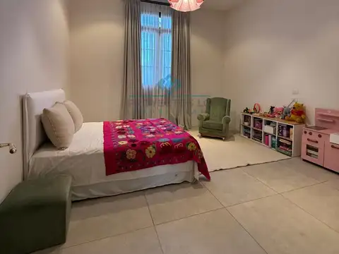 VENTA EXCLUSIVA- CHALET SEÑORIAL DE 1930 EN COLONIA CAROYA