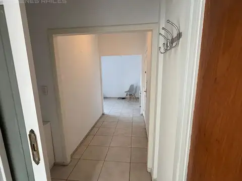 Departamento 4 ambientes con balcón en venta - Quilmes
