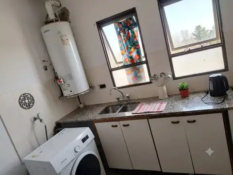 DEPARTAMENTO DE 2 DORMITORIOS CON COCHERA