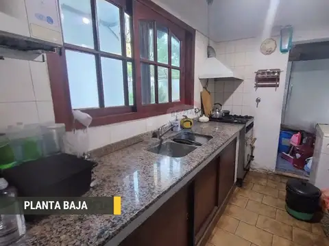 Depto Tipo Casa 4 ambientes con 2 baños