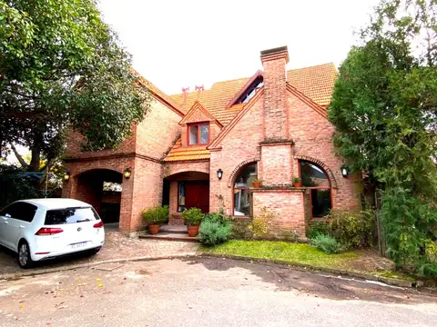 Casa en Venta en San Fernando Vias  /  Libertador, USD 370.000