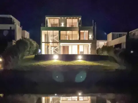 Casa en Venta de 5 dormitorios