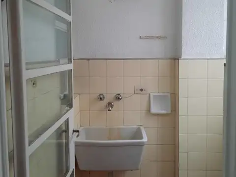 Cómodo depto. 2 dormitorios, excelente ubicación!