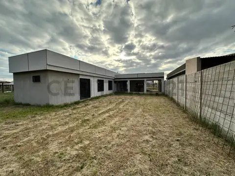 VENTA OPORTUNIDAD! CASA QUINTA EN CAÑUELAS