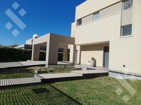 Casa en Venta en Cipolletti, USD 390.000