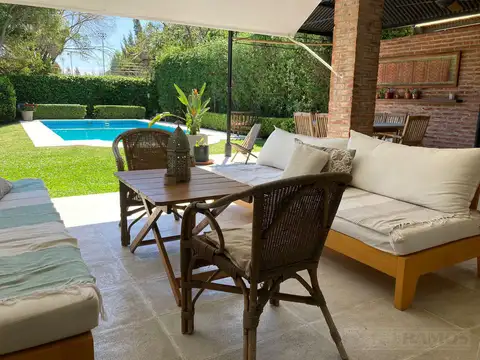 VERANO 2026 - EXCELENTE CASA ALQUILER ENERO 2026 - SAN ISIDRO - BARRIO SAN ISIDRO CATEDRAL