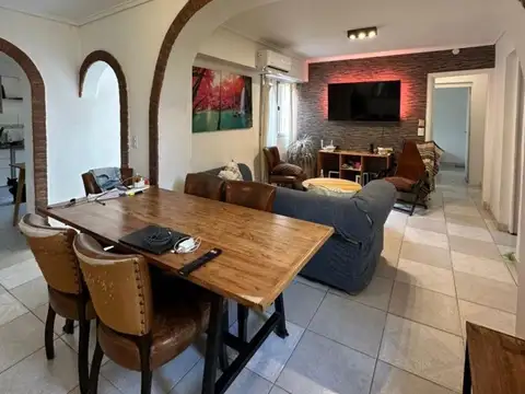Depto Tipo Casa en Alquiler de 2 dormitorios