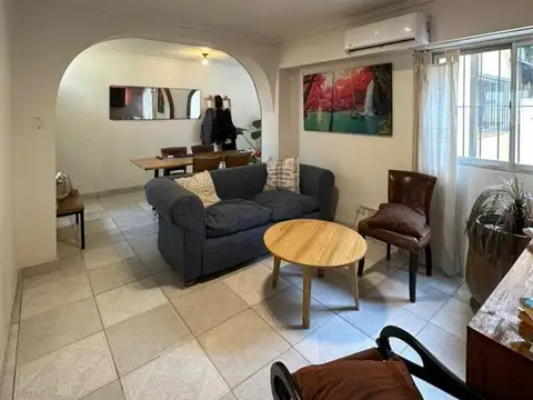 Depto Tipo Casa en Alquiler de 3 ambientes
