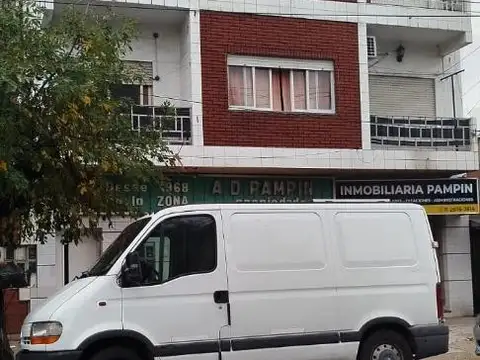 Eva Peron 500, Piso 2