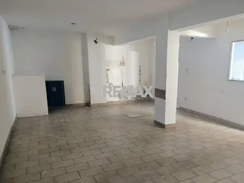 Local en Alquiler en Cipolletti, $ 3.000.000
