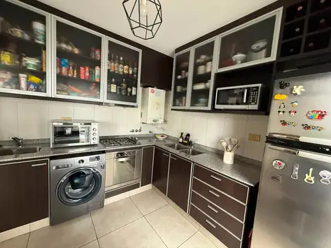 Departamento 3 ambientes con 2 baños