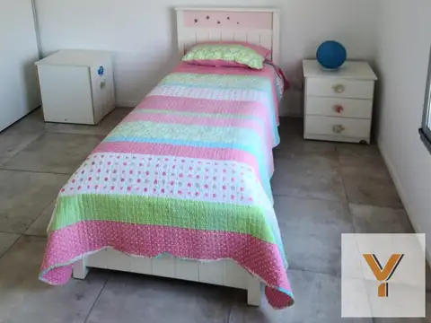 Casa 5 ambientes con 3 baños
