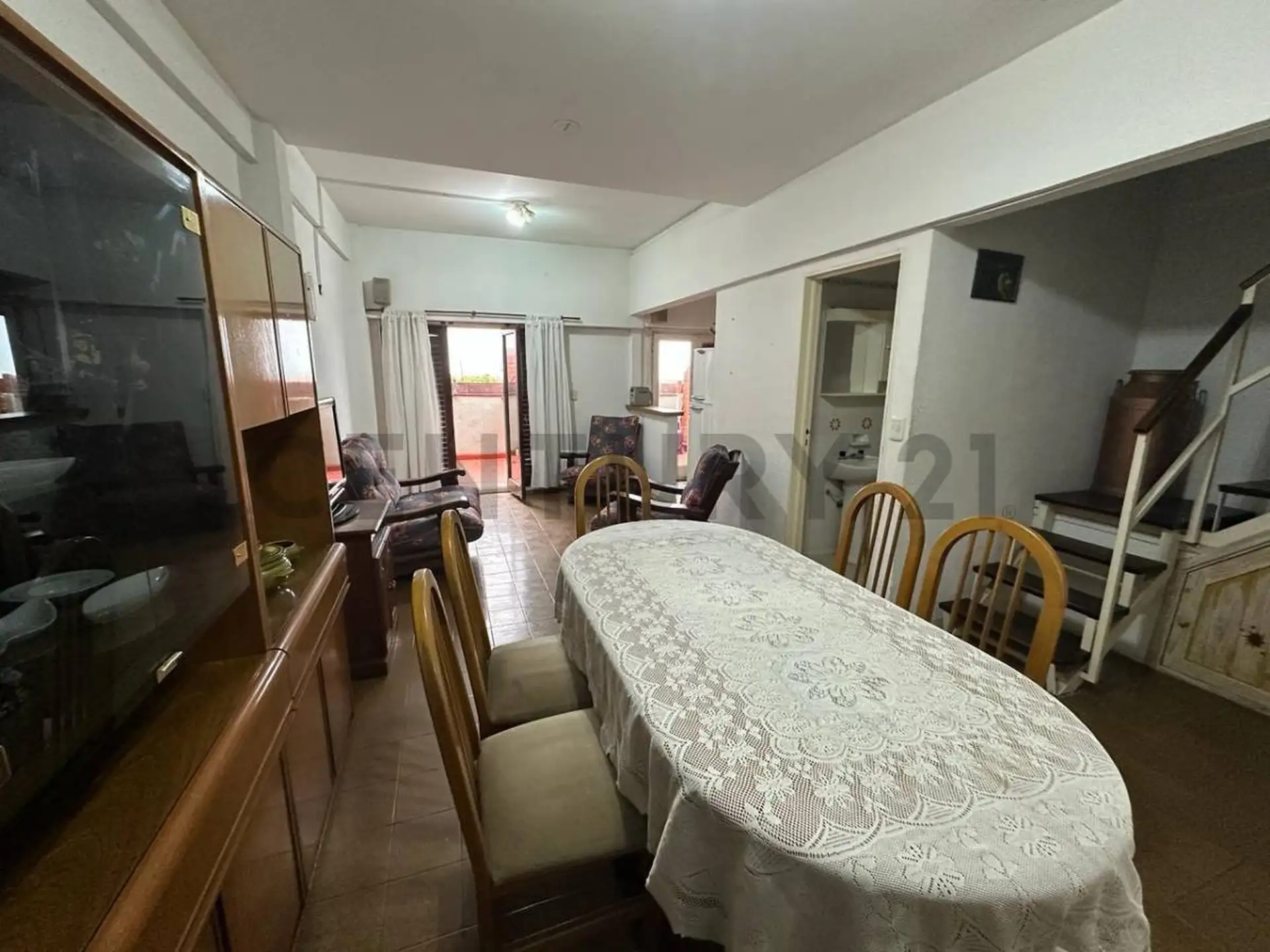 VENTA DEPARTAMENTO 3 AMBIENTES DÚPLEX EN LOS ACANTILADOS CON COCHERA Y VISTA AL MAR