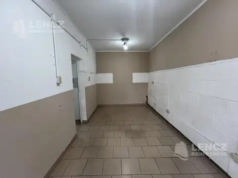 Local en Alquiler en Quilmes, $ 450.000