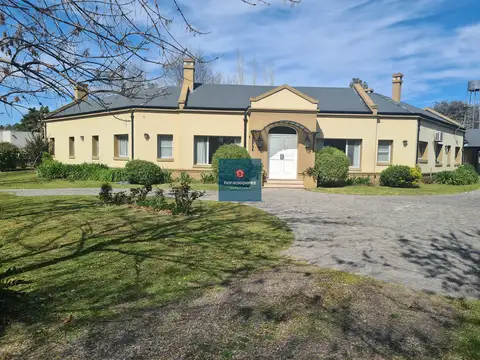 Chacras de Open Door casa en venta lote 3250 m2