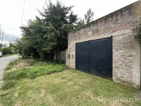 Las Azucenas 2800, Derqui
