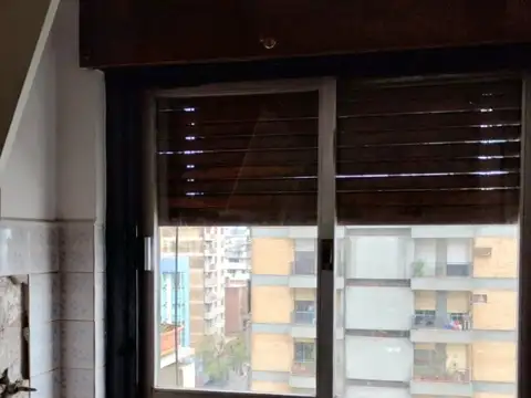 Maipu y Olmos piso 9 balcon externo
