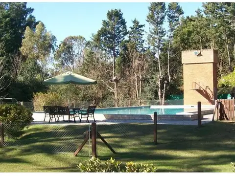 SDA. Alquiler Anual, casa 4 ambientes en terreno de 4000m2 con pileta y quincho, barrio El Remanso