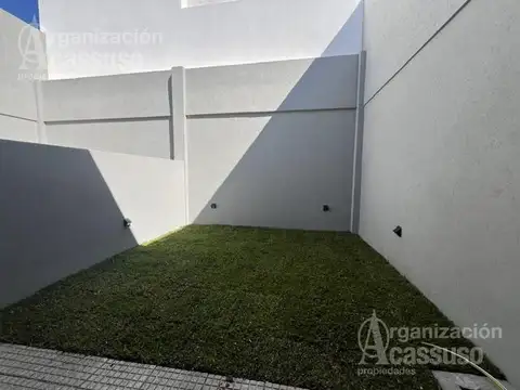 Depto Tipo Casa en Venta de 3 ambientes