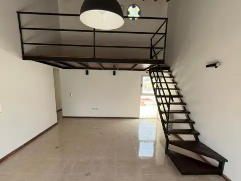 Depto Tipo Casa en Venta de 2 dormitorios