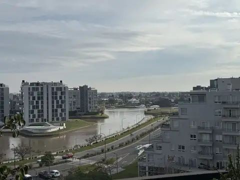 VENTA: Departamento2 amb.NORDELTA amplia terraza con parrilla ,vista a Bahia doble cochera y baulera