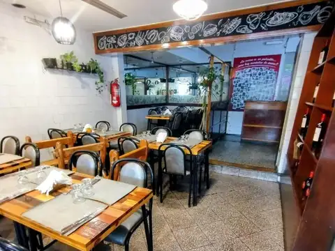 Diagonal 73 E/ 6 Y Plaza Rocha 1141
