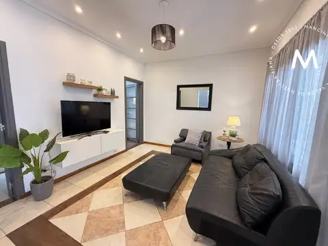 Depto Tipo Casa 5 ambientes con 2 baños
