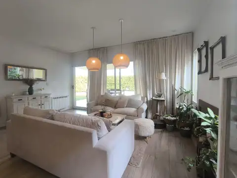 Casa en Alquiler Temporal al Este