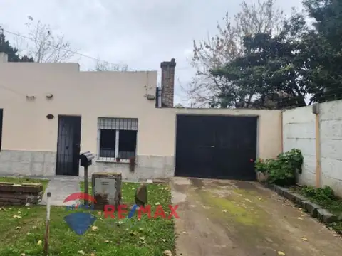 VENTA CASA DOS DORMITORIOS LOTE 594M2